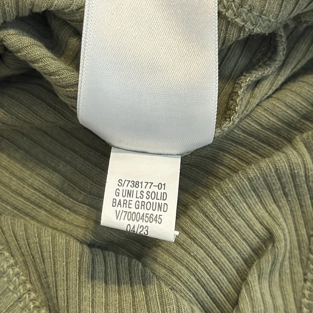3/$15 🌸 Old Navy Unisex Long Sleeve Rib Knit Bare Ground Olive Green Bodysuit